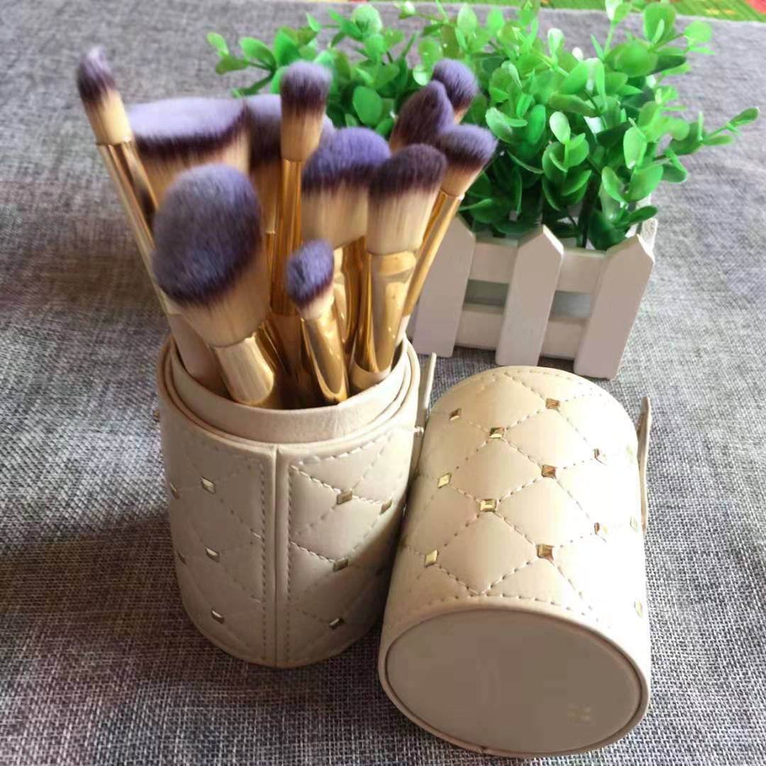 Makeup Brush Set Of 12 Makeup Buckets