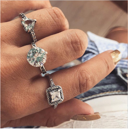 Diamond Set Jewelry Ring